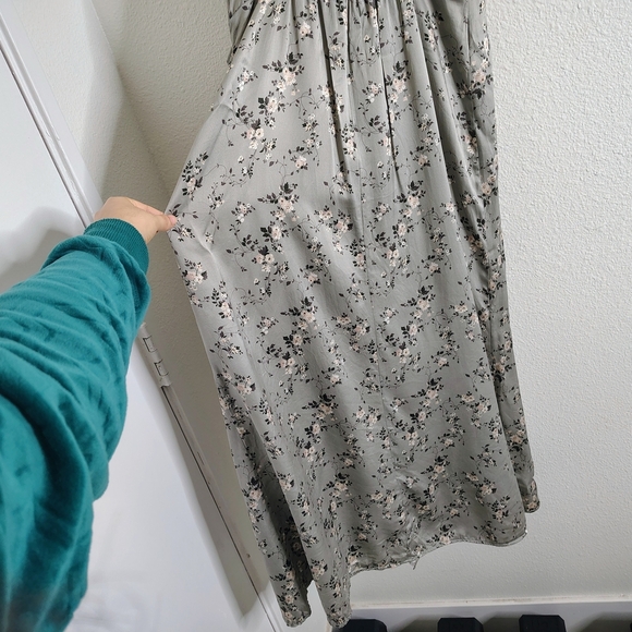 Reformation Marguerite 100% Silk Endive Tie Straps Dress Sz 12 Floral Print - Picture 16 of 16